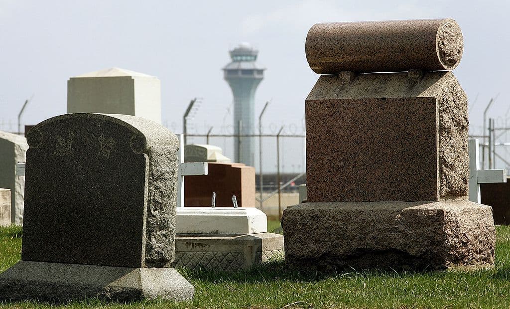 <a href="https://www.fema.gov/es/press-release/20210607/fema-funeral-assistance-nears-200-million-disbursements" target="_blank">Según datos de FEMA</a>, actualizados hasta el 7 de junio, 8,823 personas de Illinois pidieron esta ayuda. Sin embargo, hasta el momento han sido aprobadas 1,518 solicitudes. Hasta esa fecha, FEMA ha destinado $10,425,971 a las familias de Illinois.