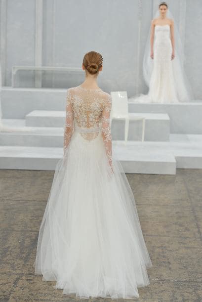 Aquí los mejores modelos del diseñador Monique Lhuillier.