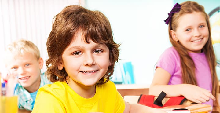 Niños en diferentes escuelas: tips para realizar una elección