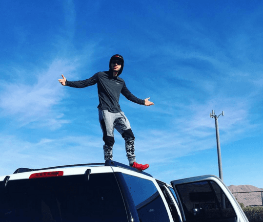 Prince llevará lo mejor de su música a la velada y además llegará con estrenos ya que acaba de lanzar 'Culpa al Corazón'.