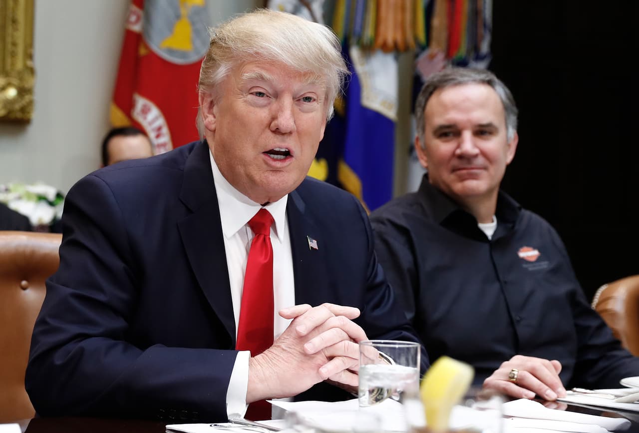 Trump cumple otra promesa de campaña con el anuncio de nuevas sanciones contra Irán