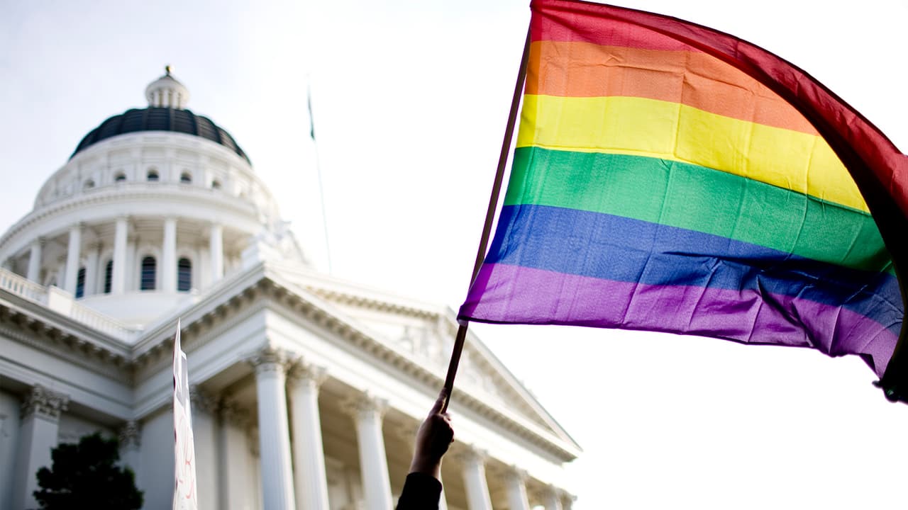 Sacramento es declarada ciudad santuario para las personas transgénero