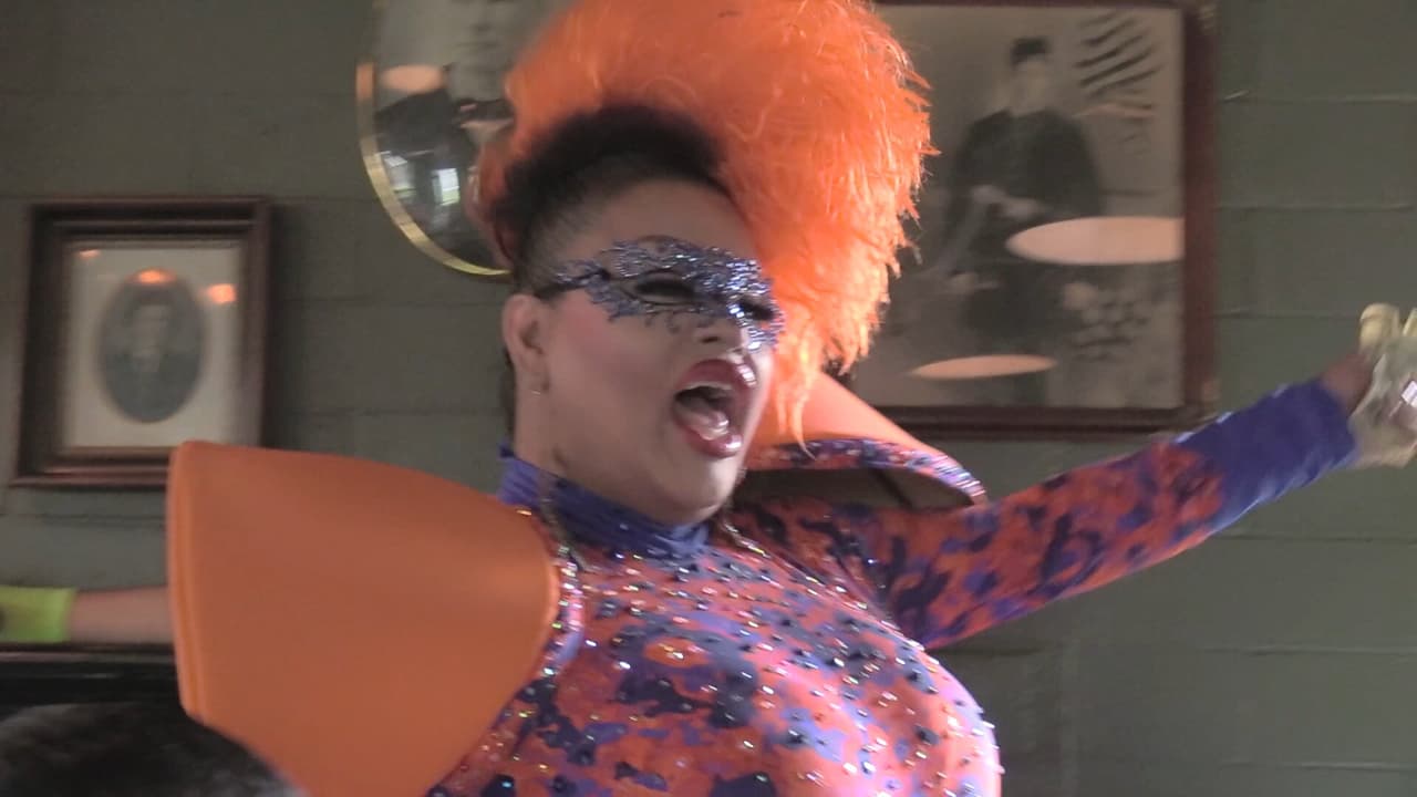 Conoce a Kelly Kline, una drag queen mexicana que busca inspirar a jóvenes latinos