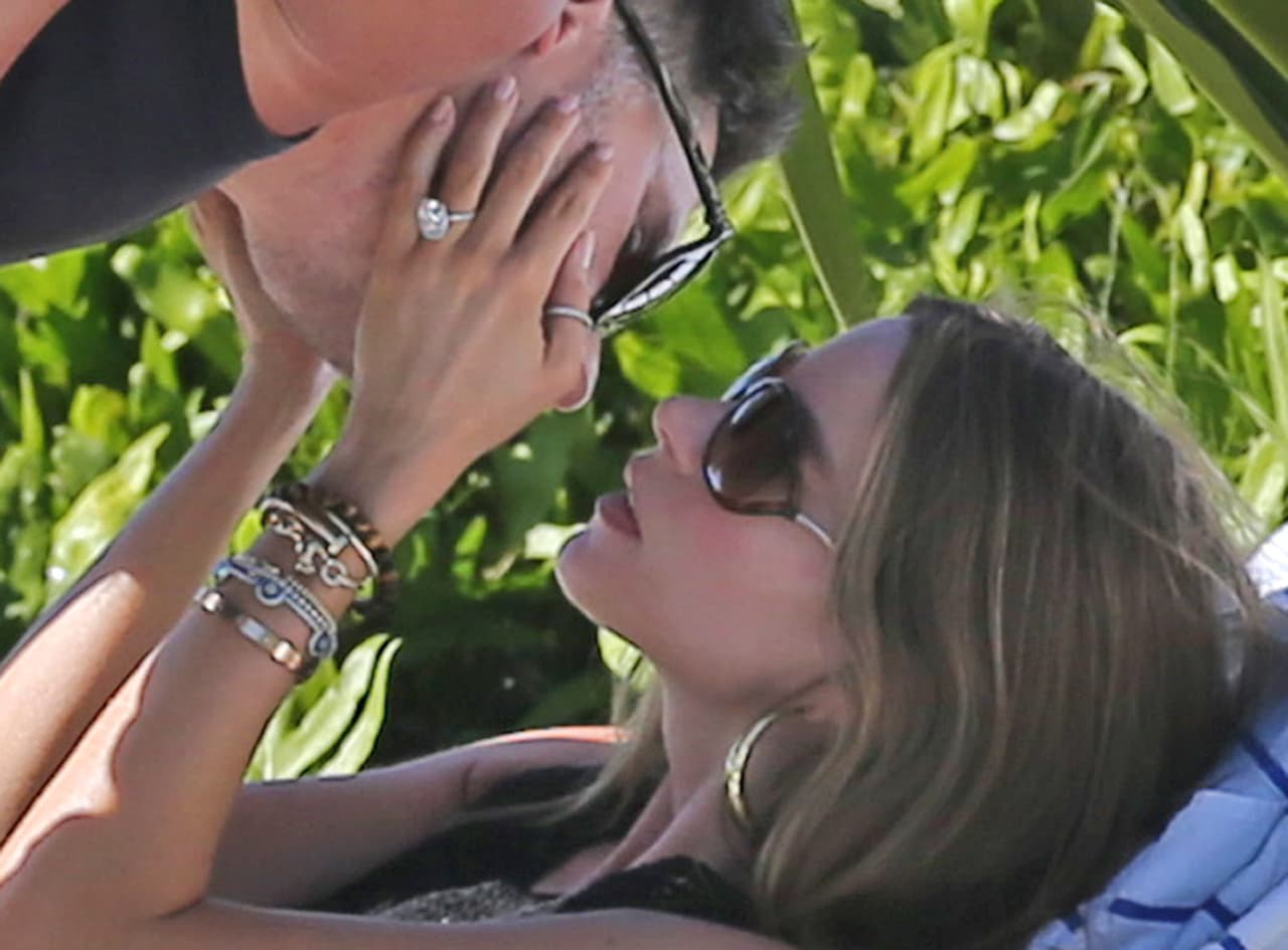 "Cuando lo pienso ahora, creo que en nuestra primera cita ya lo teníamos más o menos claro", siguió diciendo el actor.