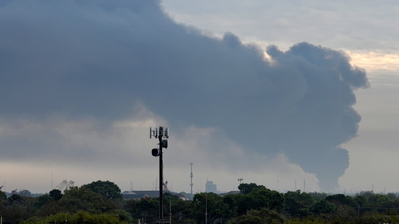 Benceno, una sustancia que en grandes cantidades y exposición prolongada puede causar cáncer y hasta la muerte 