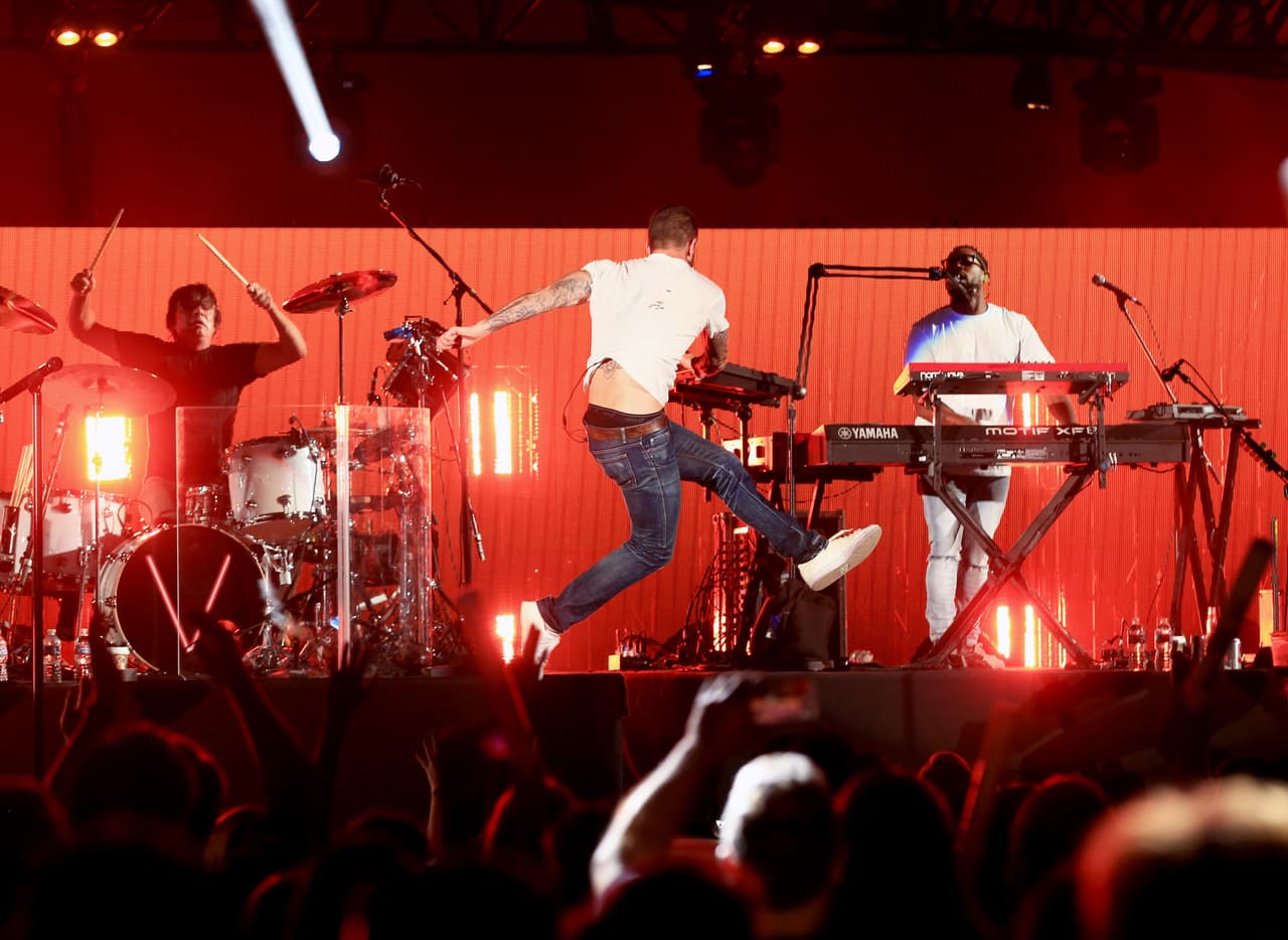 Maroon 5 y su torrente de energía cobran medio millón de dólares por día de concierto.