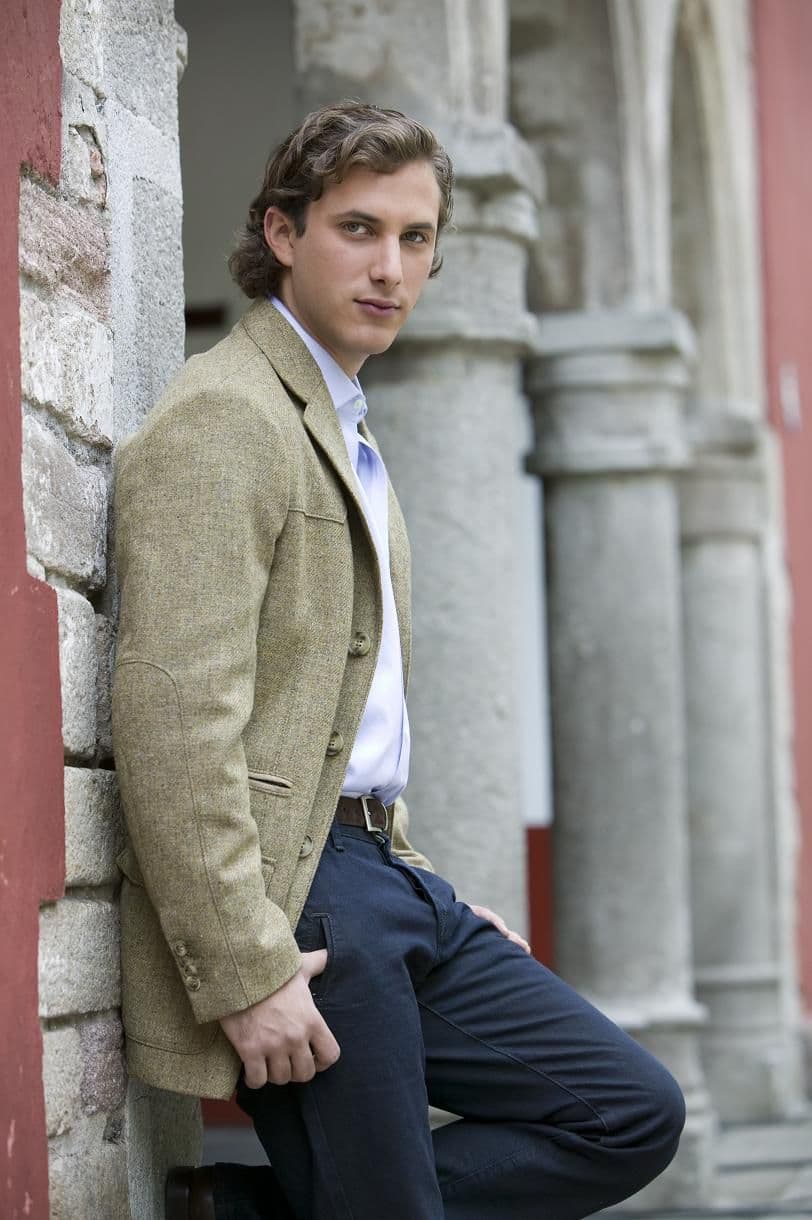 A través de su perfil en dicha red social, 
<b><a href="https://www.univision.com/famosos/estas-son-las-ultimas-fotografias-de-christian-bach-que-salieron-a-la-luz-antes-de-su-sorpresiva-muerte-fotos">Sebastián le dedicó unas tiernas palabras</a></b> a su madre, recordando su vida junto a una imagen del pasado.