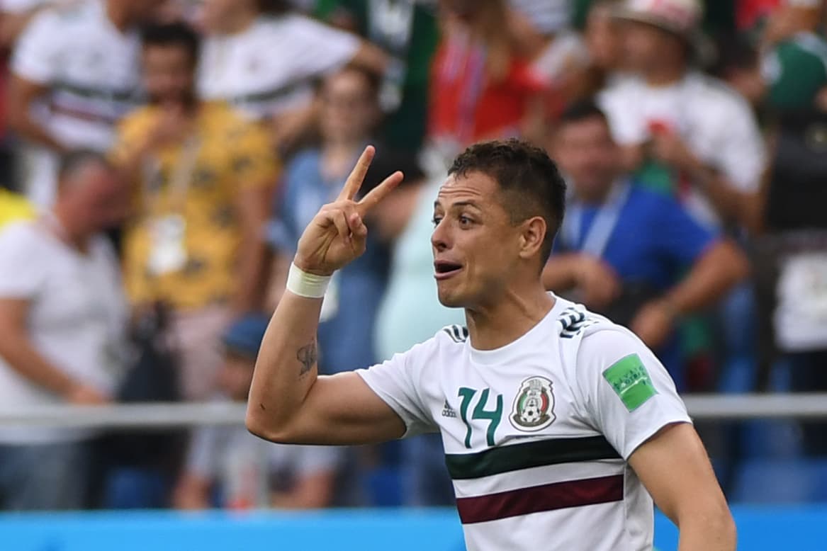 Sin embargo, 
<b>el colombiano tuvo a Javier Hernández como acompañante del 'Chucky' con los mismos ocho goles.</b>