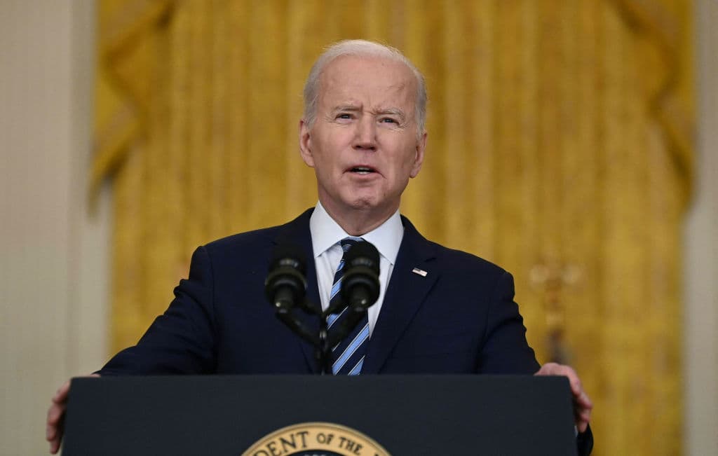 Biden anuncia más sanciones contra Rusia por atacar Ucrania: "Putin es el agresor. Putin eligió esta guerra"