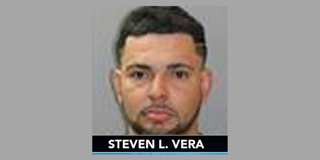 Hispano arrestado por supuestamente tratar de atraer a menor varias veces