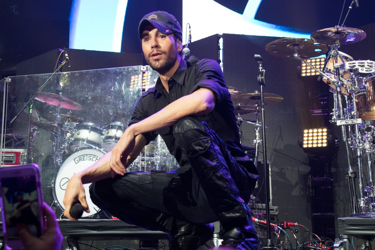 El artista español goza de una popularidad inigualable entre la audiencia latina.