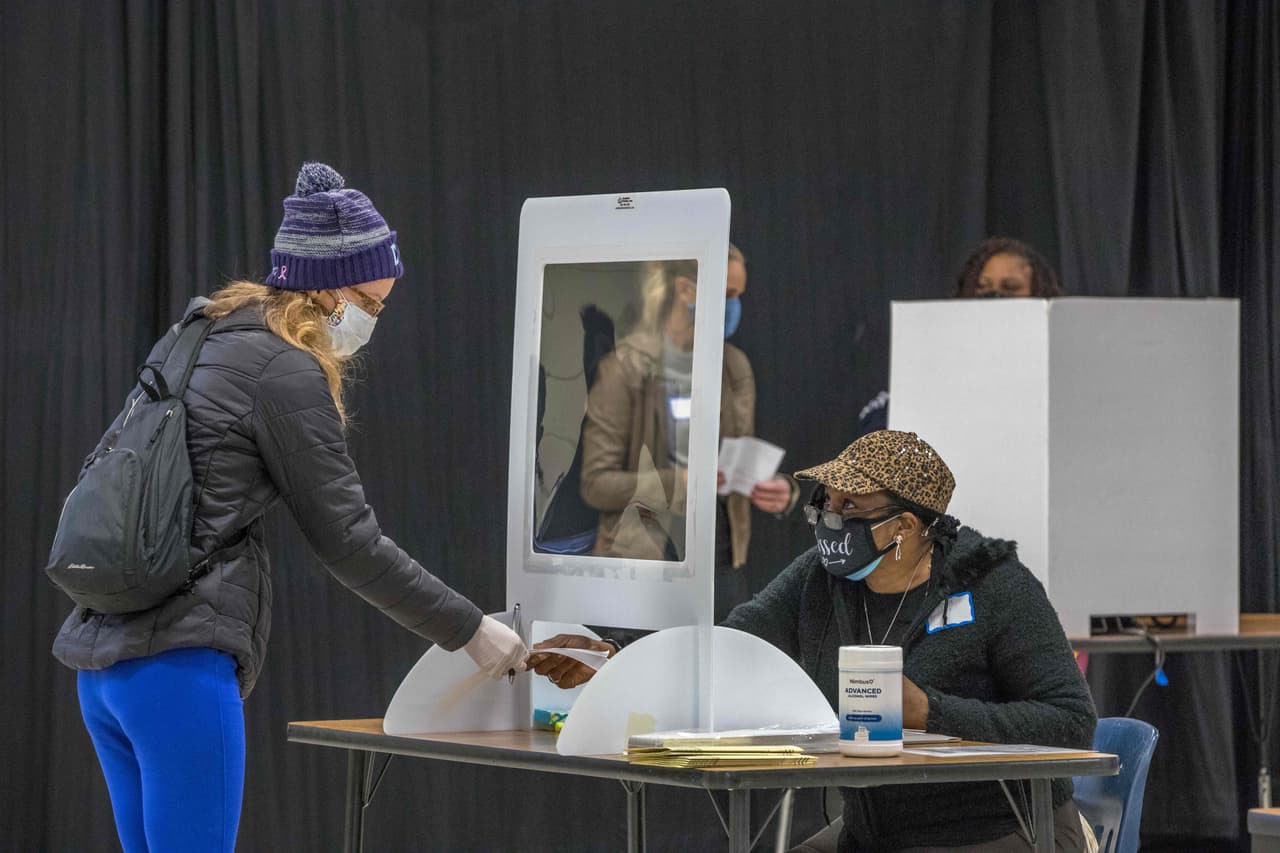El cambio de regla, contenido en un memorando oficial, extendió el período para aceptar papeletas 
<b>de tres a nueve días después de la elección</b>.