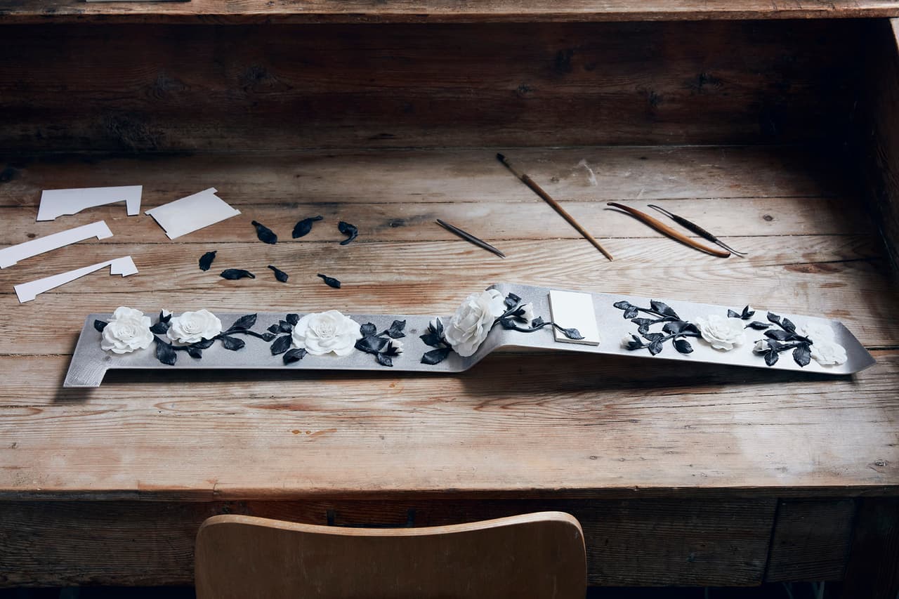 Otro de los participantes en el lanzamiento de La Galería del Rolls-Royce Phantom VIII es la casa bávara de ceramicas Nymphenburg con su obra
<b>Belleza Inmortal</b>.