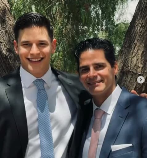 Por las felicitaciones de ambos actores es notable que mantienen una sólida relación con su hijo.