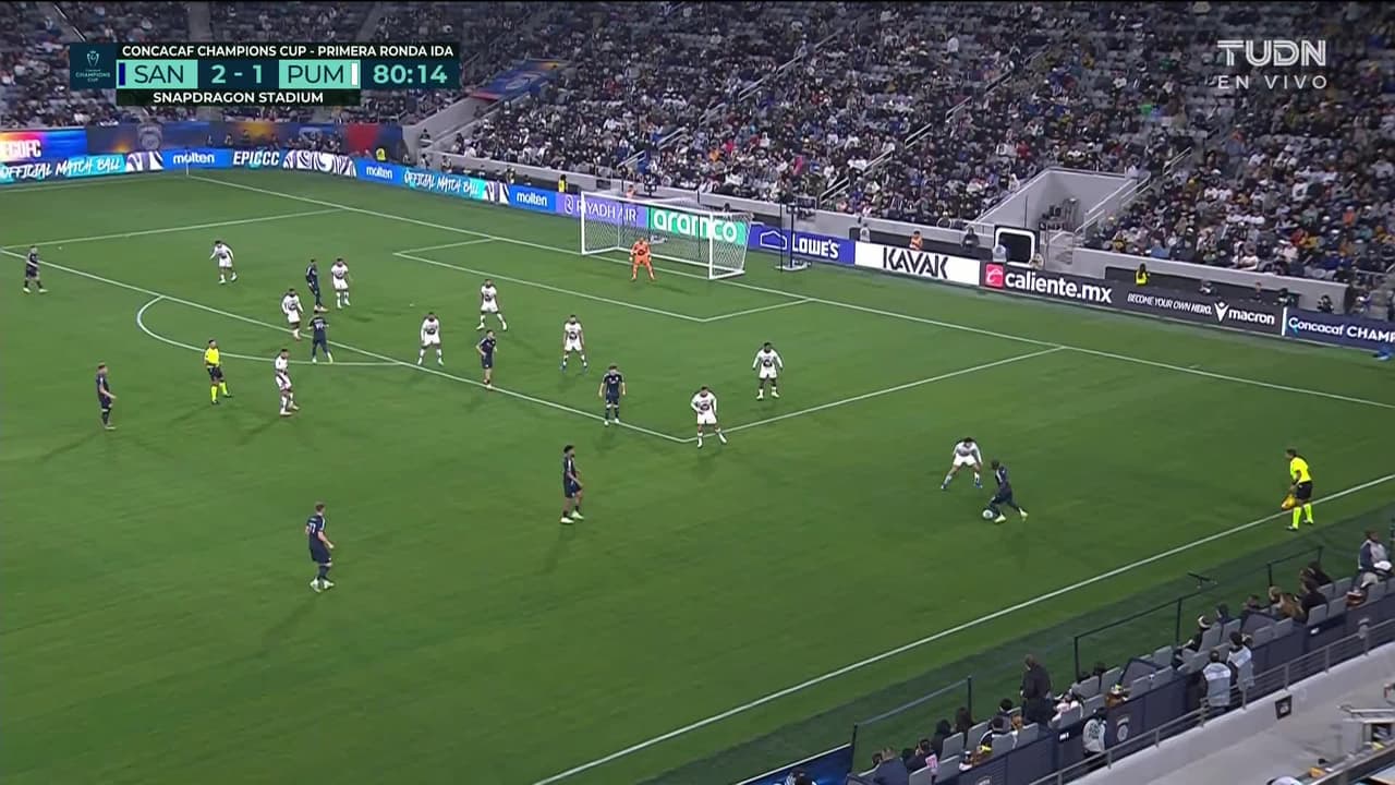 ¡GOL!  anota para San Diego. Alex Mighten