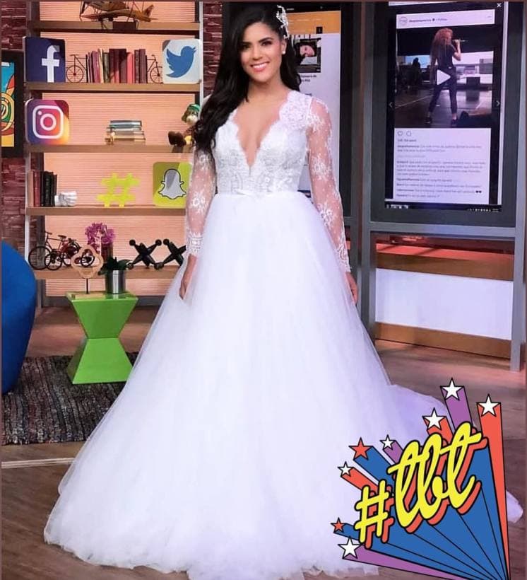 Francisca Lachapel se aproxima a cumplir uno de sus más grandes sueños: llegar al altar para darle el sí a su amado Francesco. Ahora que la fecha se acerca nuestra conductora está aprendiendo a cocinar de acuerdo al estilo de vida de su futuro marido.
<br>