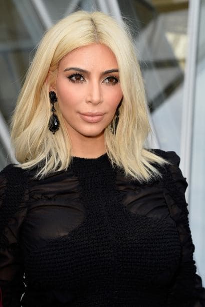 Ante el gran cambio de look de Kim Kardashian, sus cejas son las que roban las miradas.