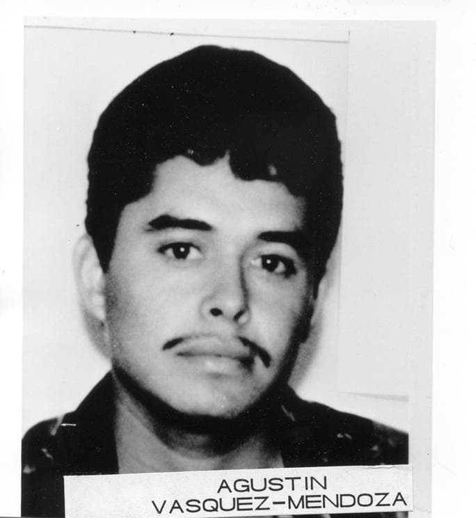 <h3 class="cms-H3-H3">Agustín Vásquez Mendoza</h3>
<br>Una cooperación internacional entre agencias culminó con el arresto del miembro 445 de la lista de los más buscados del FBI en suelo mexicano, 
<a href="https://www.fbi.gov/wanted/topten/topten-history/hires_images/FBI-445-AgustinVasquezMendoza.jpg/view" target="_blank">sin reportar incidente alguno.</a>