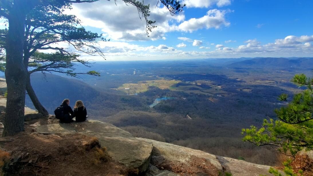 Encuentra más destinos e información local, 
<a href="https://www.univision.com/local/atlanta-wuvg/localisimo"><b>aquí</b></a>.