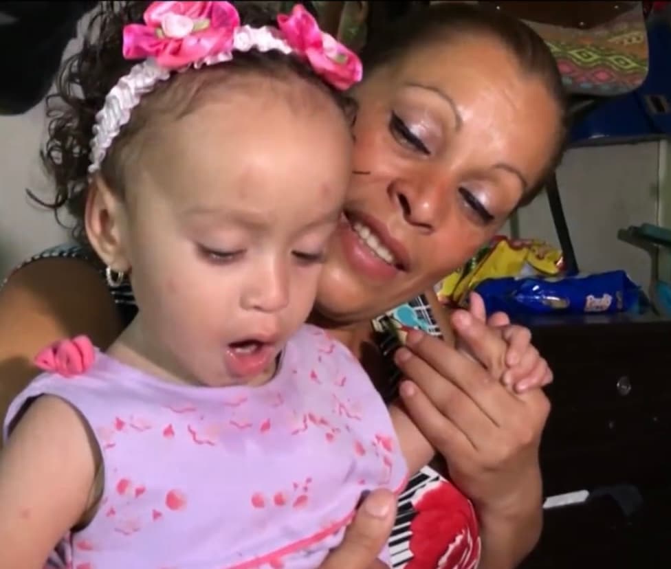 “Sé que en EEUU ella va a poder encontrar a la persona que la va a ayudar a que pueda tener una vida moral,
<b>como cualquier otra niña</b>”, dice tajante Bélgica.
<br>