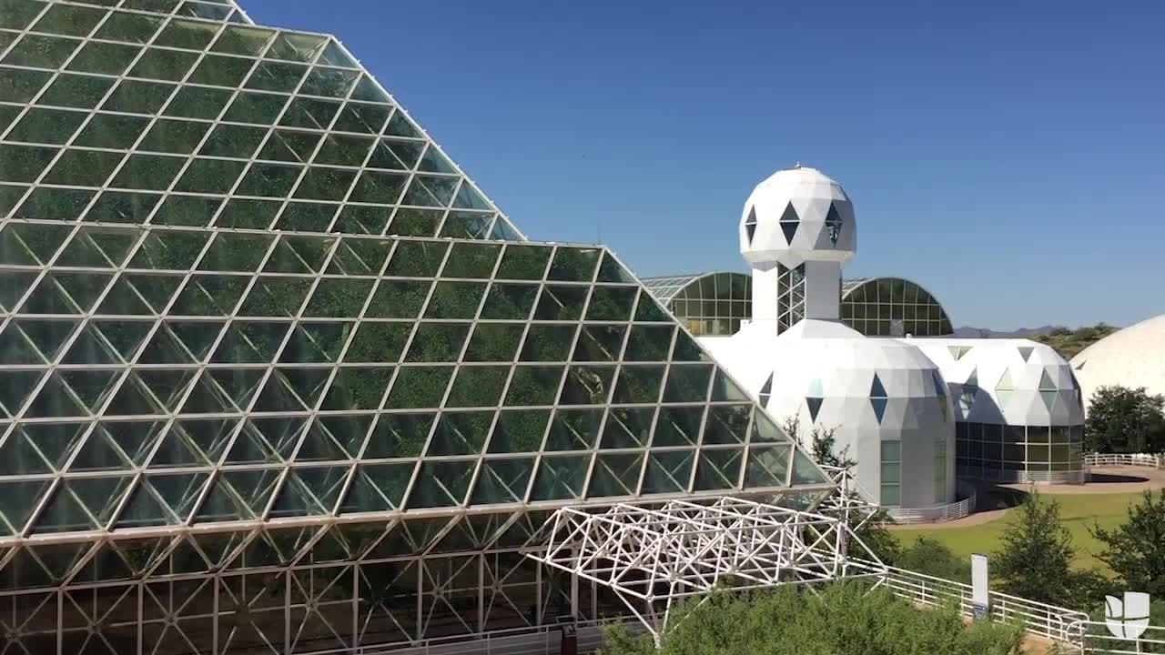 El laboratorio Biosphere 2 replica el ecosistema del planeta Tierra en una enorme caja de cristal