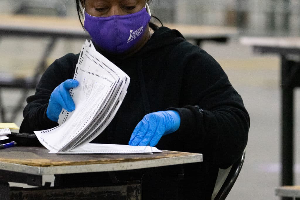 Con tu voto los demócratas podrán seguir construyendo un mejor país para todos