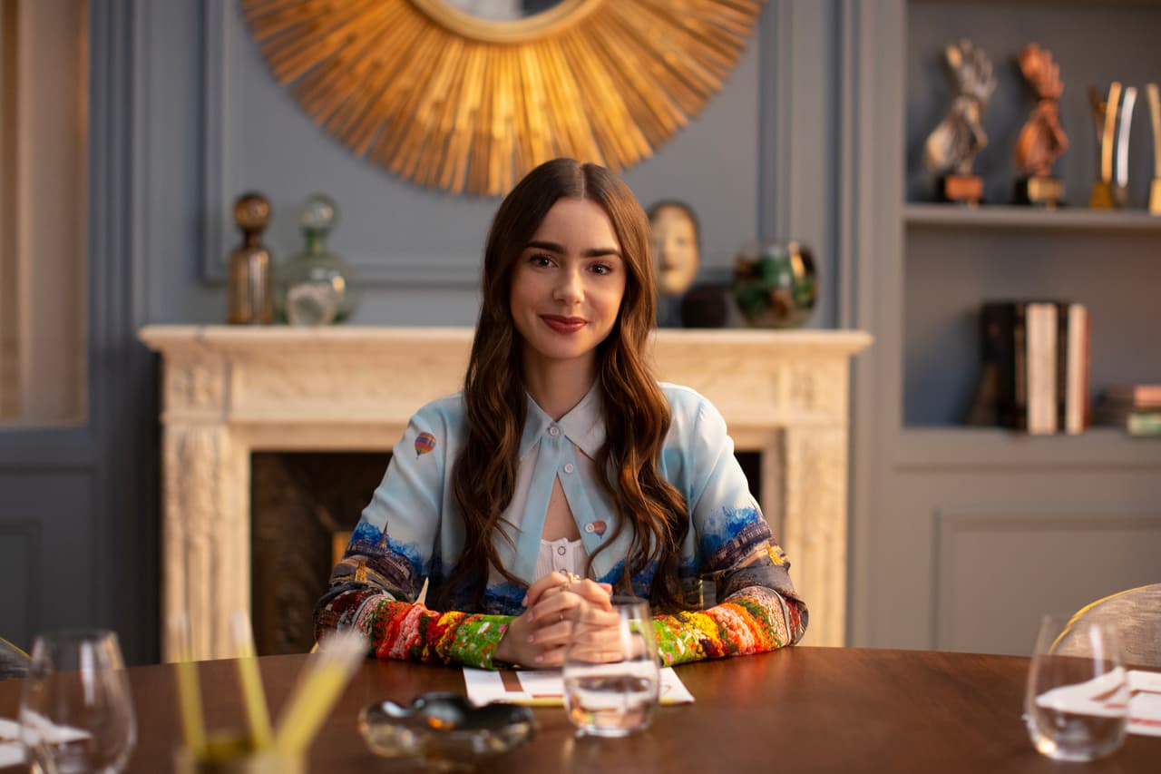 Lily Collins en 'Emily en París'