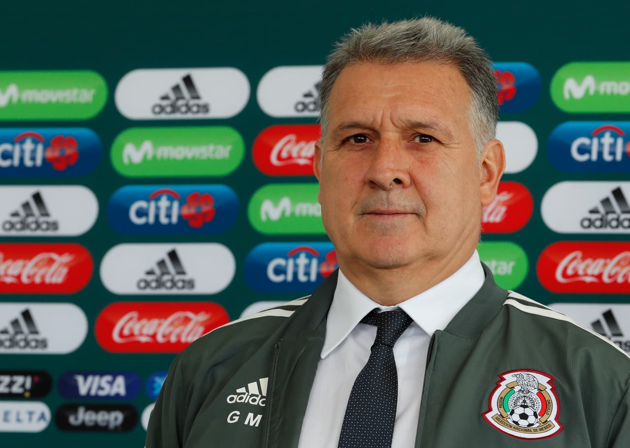 Posteriormente, mediocampista pasaría a jugar con el Barcelona de Ecuador, club donde decidiría ponerle fin a su carrera como futbolista.
<br>