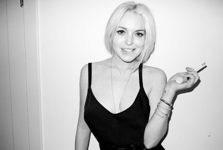 La actriz tuvo que poner en venta parte de su guardarropa para conseguir el dinero suficiente
<b> </b>y poder pagar parte de los impuestos que debía al fisco de EU. La deuda ascendía a 23 mil 904 dólares por impuestos que no pagó en los años 2009 y 2010.