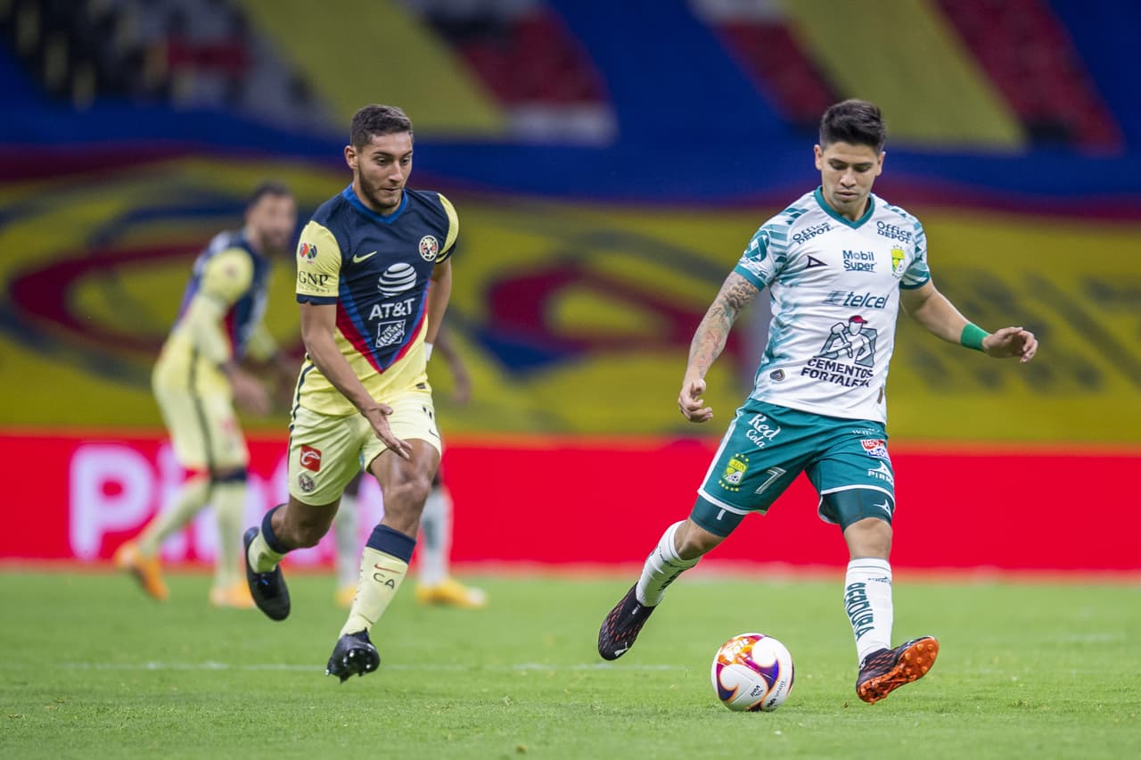 Víctor Dávila (1’) marcó a segundos de haber iniciado el cotejo, pero la ventaja no duró; Henry Martín hizo el empate a los 6’. Al 58’ Aguilera falló desde los once pasos. En sus siguientes compromisos, América visitará al Guadalajara en duelo de la J11 y León hará lo propio con el Monterrey, en duelo pendiente de la J3.