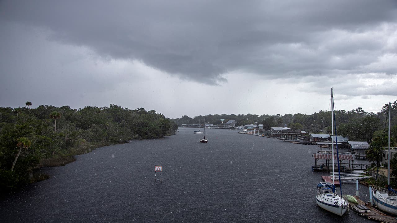 El fenómeno Elsa azotaría la costa oeste de Florida como tormenta tropical