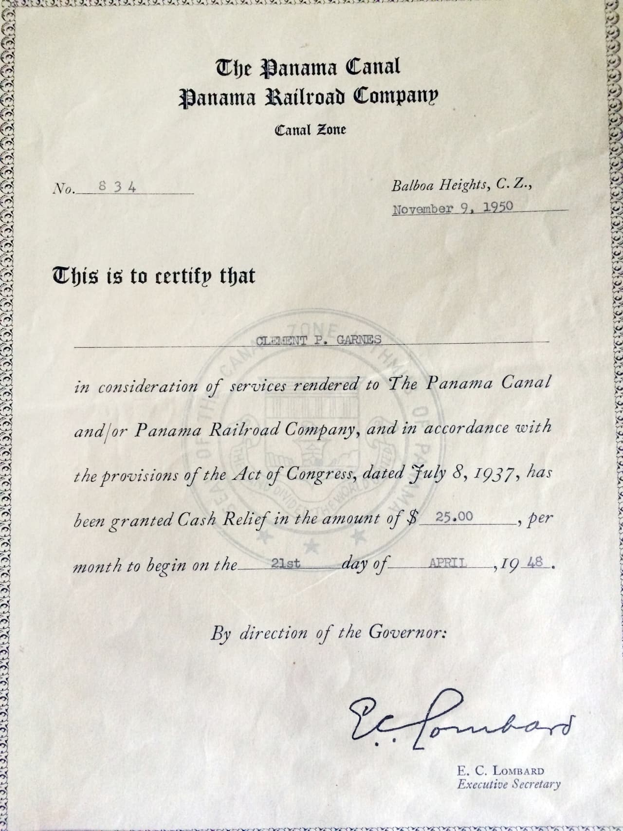 El documento que otorgó una compensación de 25 dólares mensuales al padre de Clemente Garnes, quien trabajó en el Canal de Panamá entre 1907 y 1947.
