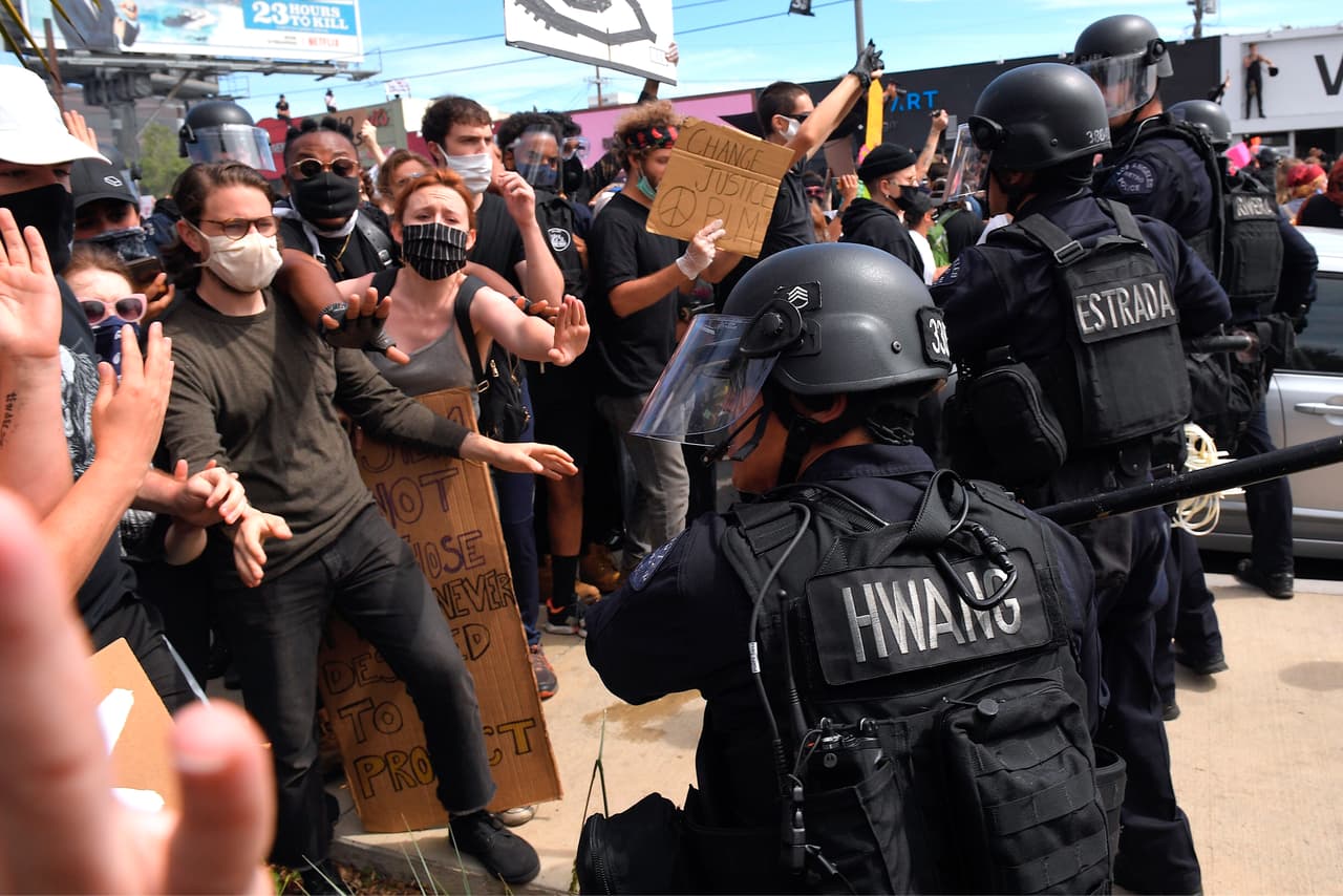 Esto es lo que debes saber sobre el toque de queda en Los Ángeles tras protestas por la muerte de George Floyd