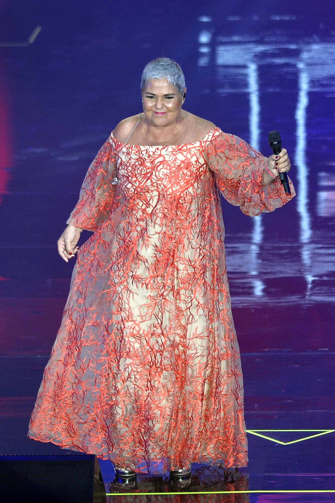 <b>Lupita D’Alessio</b>: sus hijos, con quienes tuvo fuertes peleas, sobre todo después de casarse con un modelo de 20 años menor que ella y durante sus etapas escandalosas relacionadas al exceso de alcohol. 
<br>
<br>