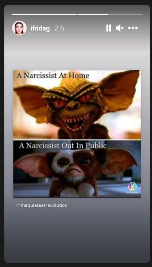 También publicó esto referente a cómo, según ella,
<b><a href="https://www.univision.com/famosos/alejandra-guzman-gloria-izaguirre-critica-defender-frida-sofia-fotos" target="_blank">se ve un "narcisista" en "casa"</a></b> y en "público". En más de una ocasión se ha referido a su madre de esa manera.
<br>