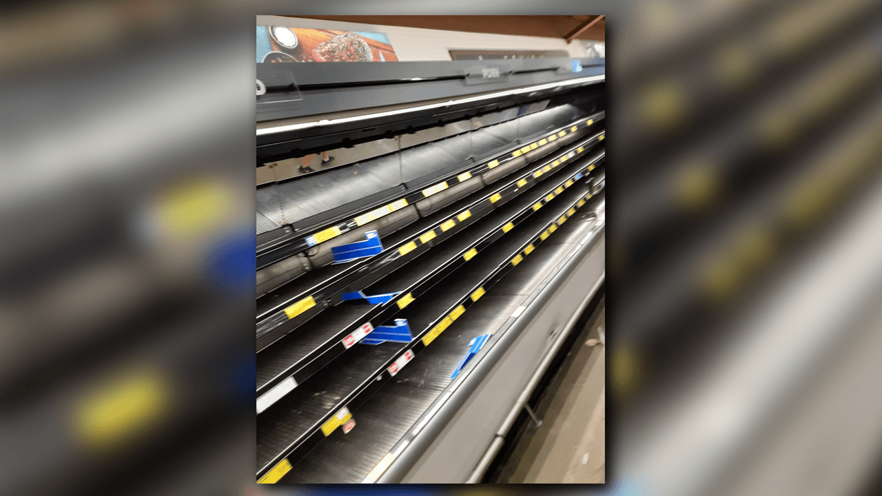 El impacto que ha generado la propagación del coronavirus en el estado, compradores abarrotaron los supermercados en varios condados del estado. Anaqueles de algunos productos lucen vacios en