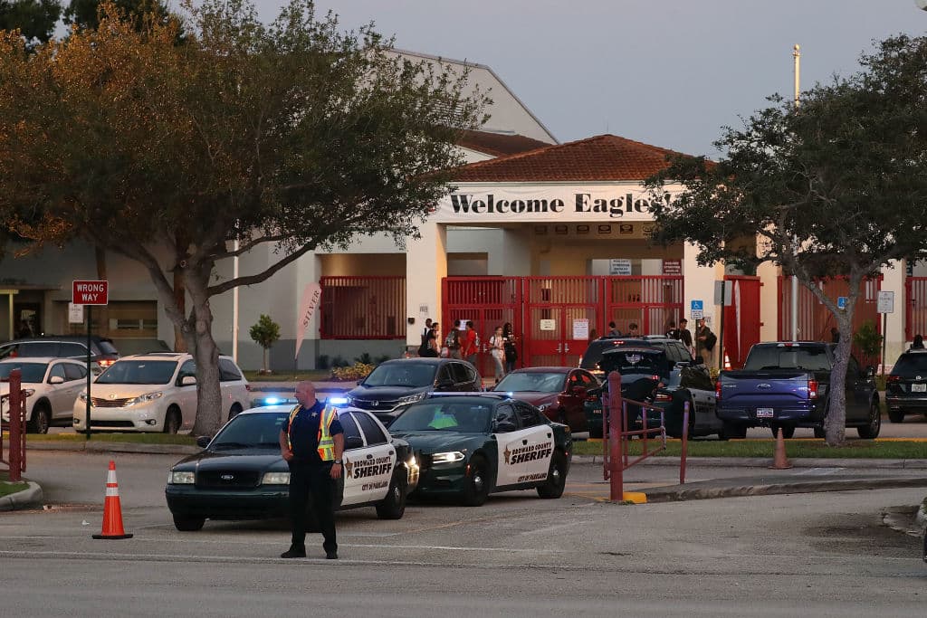 El tiroteo en Jacksonville se une este año en Florida al ataque en Parkland en Marjory Stoneman Douglas High School, donde un joven mató a 17 personas.
