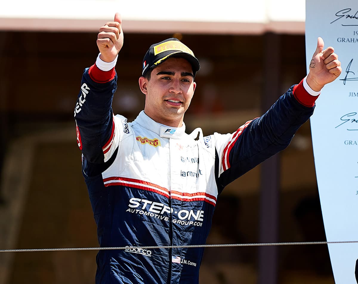 El piloto Juan Manuel Correa fue operado con éxito