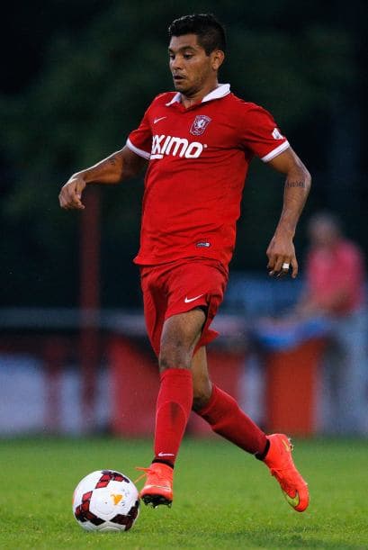 Jesús 'El Tecatito' Corona, también fue seleccionado para contender en esta categoría.