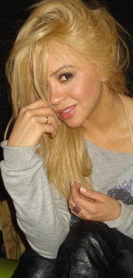 Noelia, realiza shows musicales con lo mejor de la Colombiana, y le va muy bien en su país.