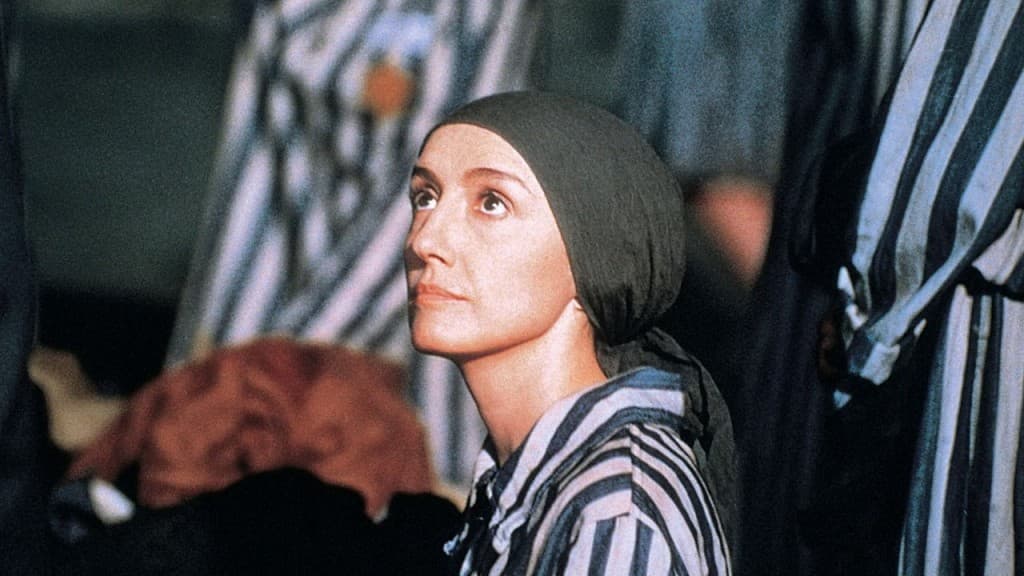 Dora era la esposa de Guido en el melodrama y, tras ingresar al campo de concentración, es separada de él y su hijo.