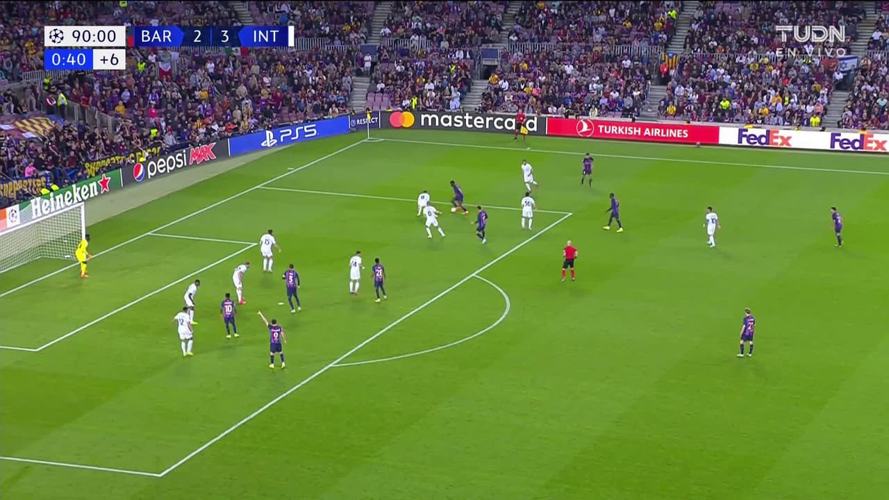 ¡GOL!  anota para FC Barcelona. Robert Lewandowski
