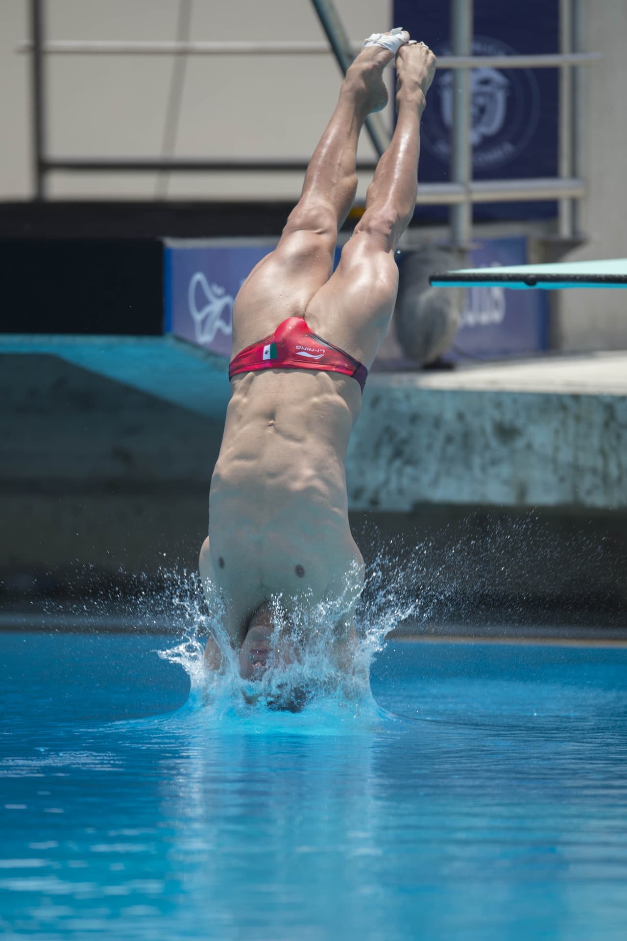 Ocampo fue segundo en la jornada, dentrás del colombiano Sebastián Morales, mientras Pacheco fue sexto. Ambos clasificaron.