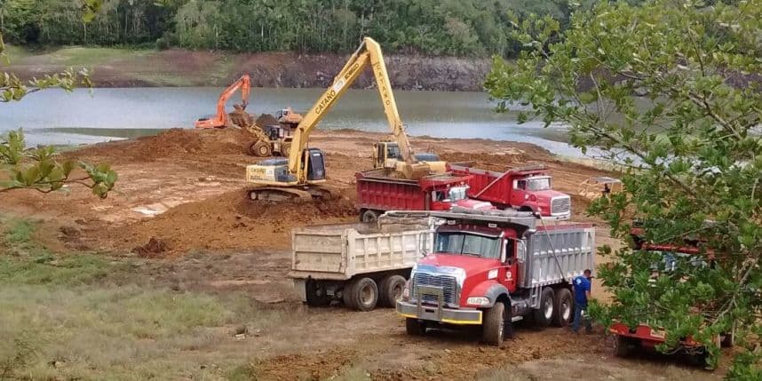 Fue un trabajo en conjunto en el que se unieron los municipios de Bayamón, Cataño, Toa Baja, Naranjito y Dorado, así como la Autoridad de Acueductos y Alcantarillados, el Departamento de Recursos Naturales y Ambientales, y el Departamento de Transportación y Obras Públicas, entre otros.