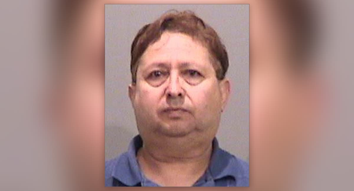 “Lo persiguieron hasta su auto”: arrestan a hombre por frotar sus genitales mientras observaba a niños jugar