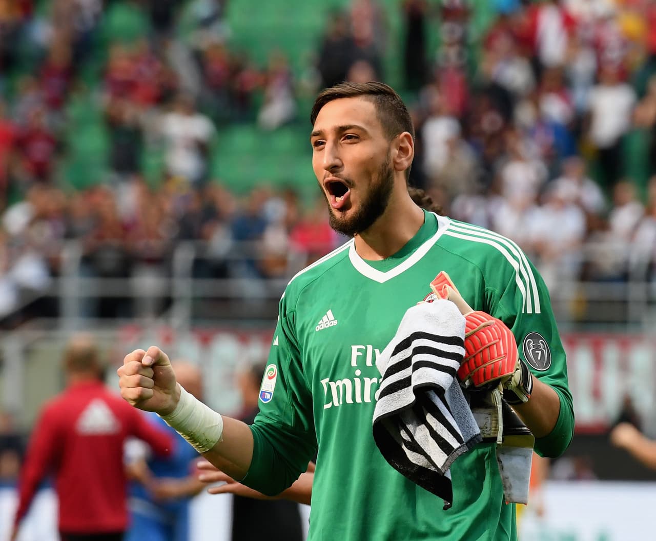 1. Gianluigi Donnarumma - Portero - 18 años (Italia / A.C. Milan)
