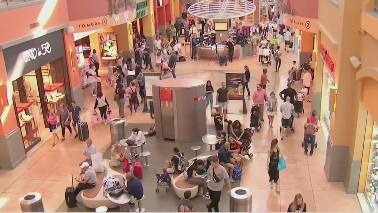 Este es el horario de ‘Black Friday’ en populares centros comerciales de Miami

