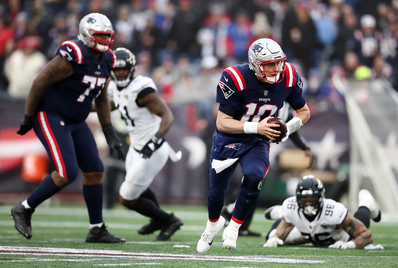 Los New England Patriots apalearon 50-10 a los Jacksonville Jaguars con tremendo juego de Mac Jones.