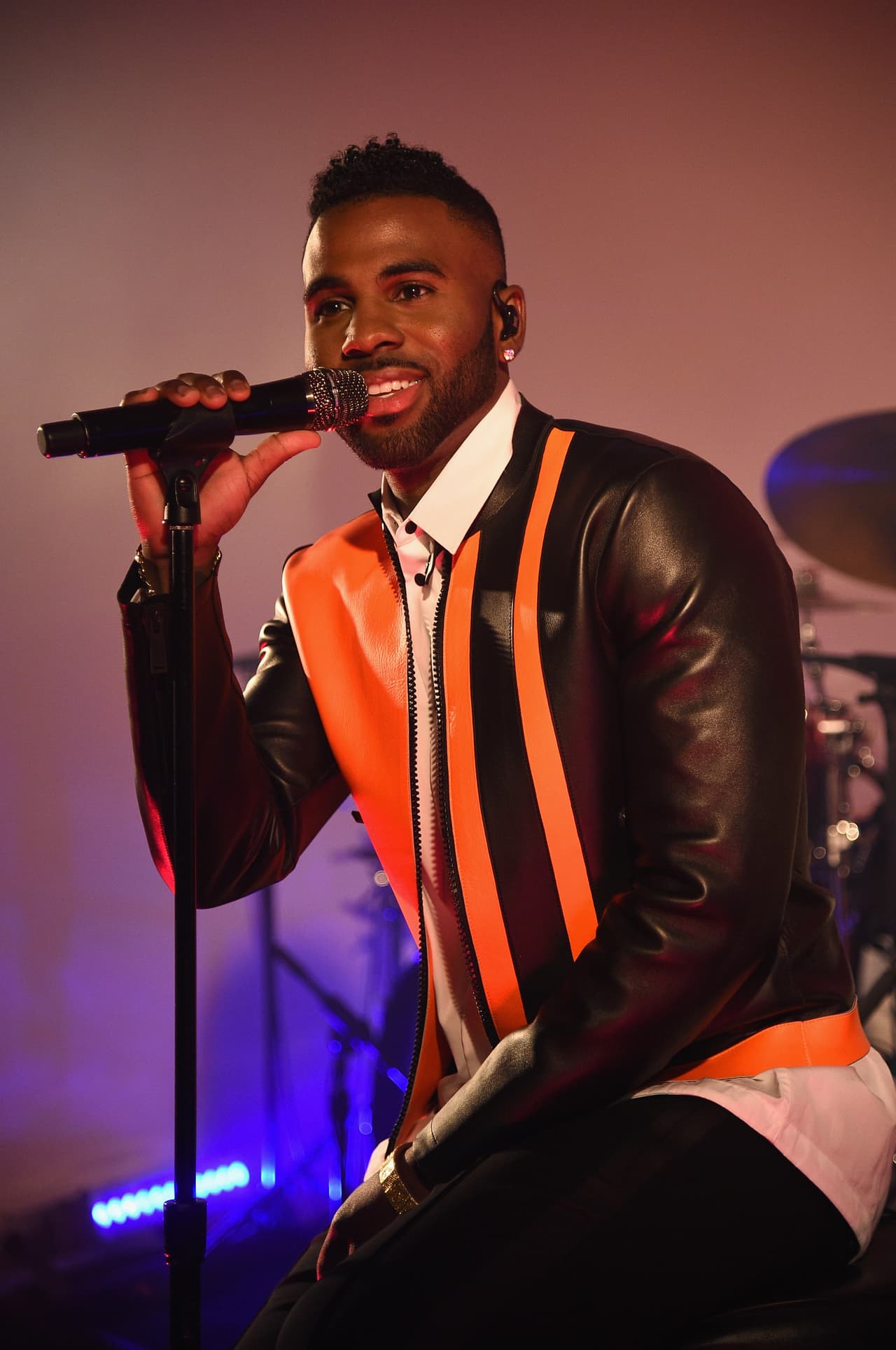 El tema pertenece al disco Everything de Jason Derulo. Fue escrito por Derulo, Sam Martin, Lindy Robbins y Mitch Allan. Alcanzó el puesto número cinco en el HOT 100 de Billboard.