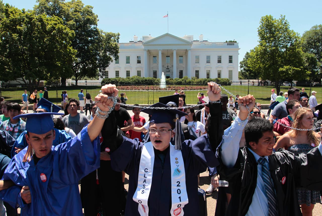 Estudiantes indocumentados podrían trabajar en una universidad de California: esto sabemos hasta ahora